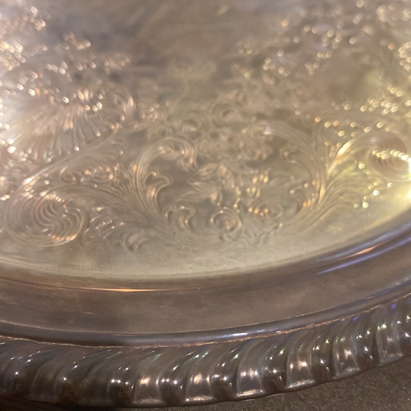 Vintage Wm. Roger’s Silver Serving Plate - Picture 5 of 5
